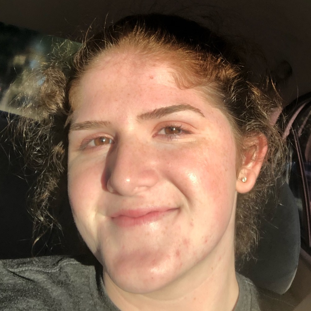 Meet your Posher, Caitlin